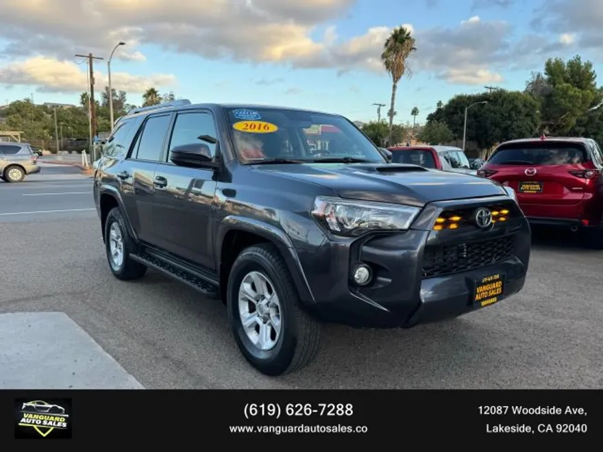 2016 Toyota 4Runner SR5 Sport photo 1
