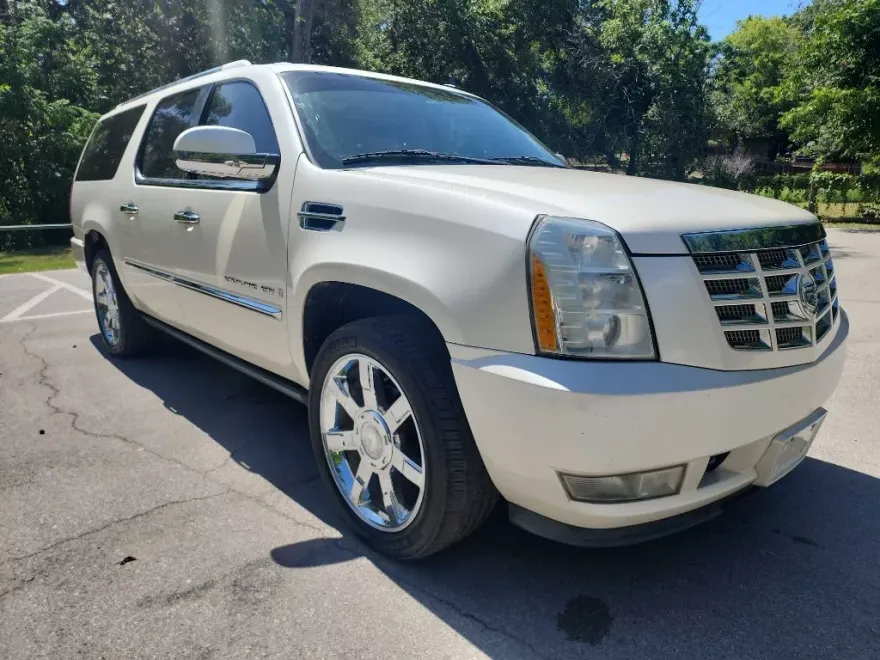 2008 Cadillac Escalade ESV photo 1