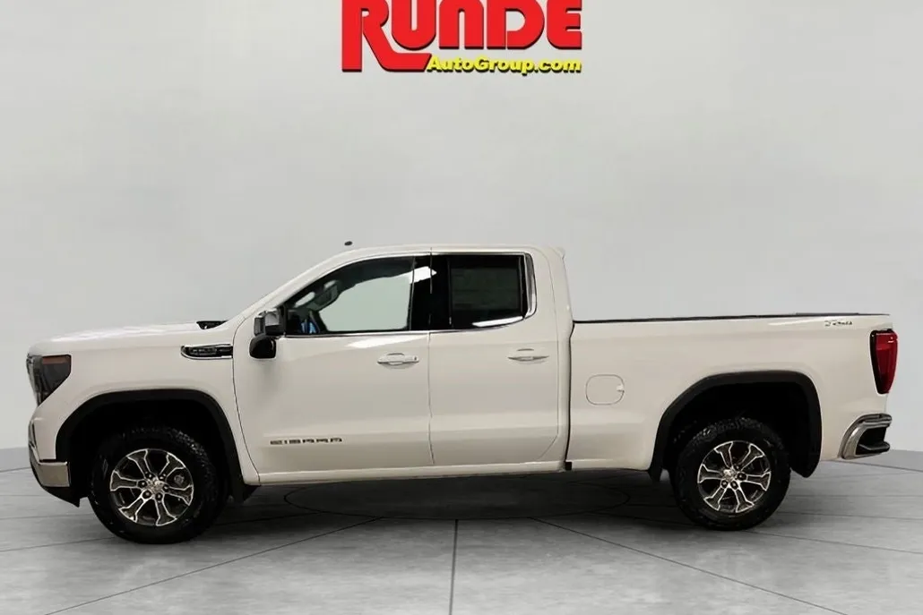2025 Gmc Sierra 1500 SLE photo 1