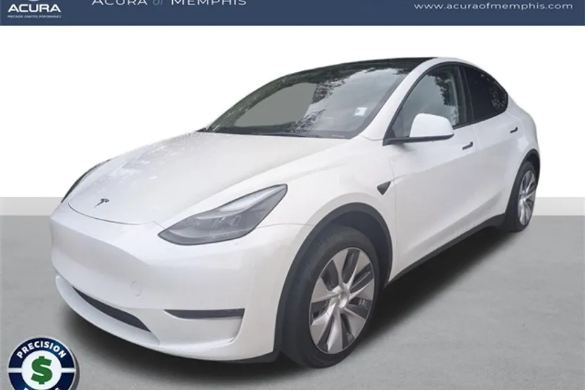 2024 Tesla Model Y Standard Range photo 1