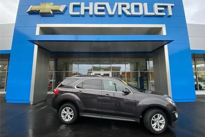 2016 Chevrolet Equinox LT photo 1
