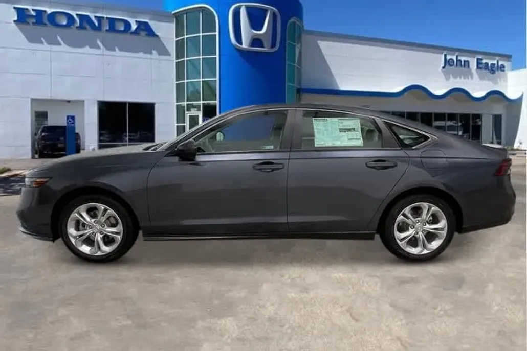 2025 Honda Accord LX photo 1