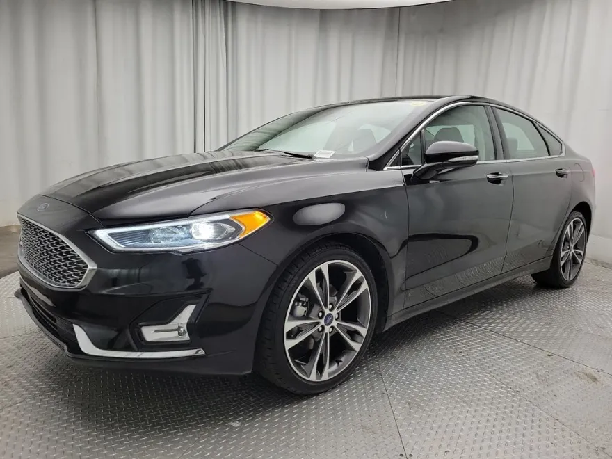 2020 Ford Fusion Titanium photo 1