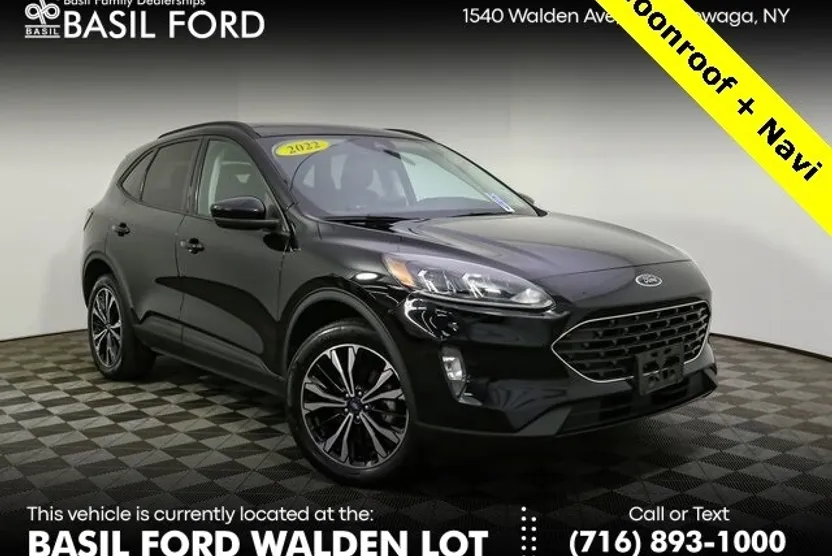 2022 Ford Escape SEL photo 1