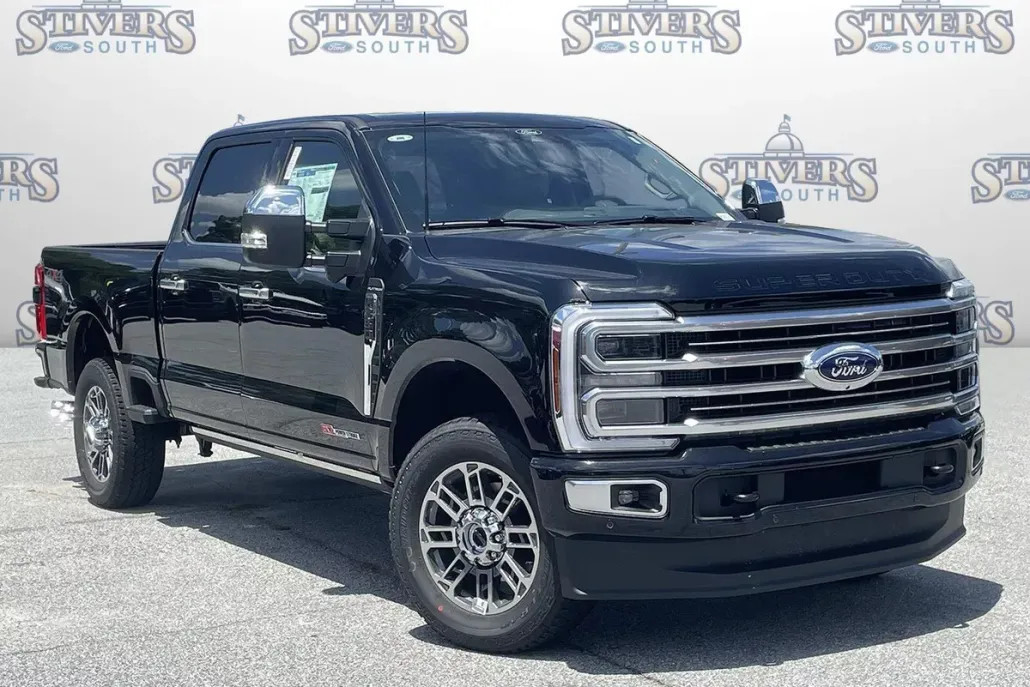 2025 Ford F-350 Platinum photo 1