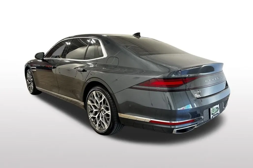 2023 Genesis G90 3.5T E-Supercharger photo 1