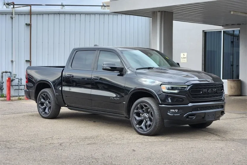 2023 Ram 1500 Limited photo 1