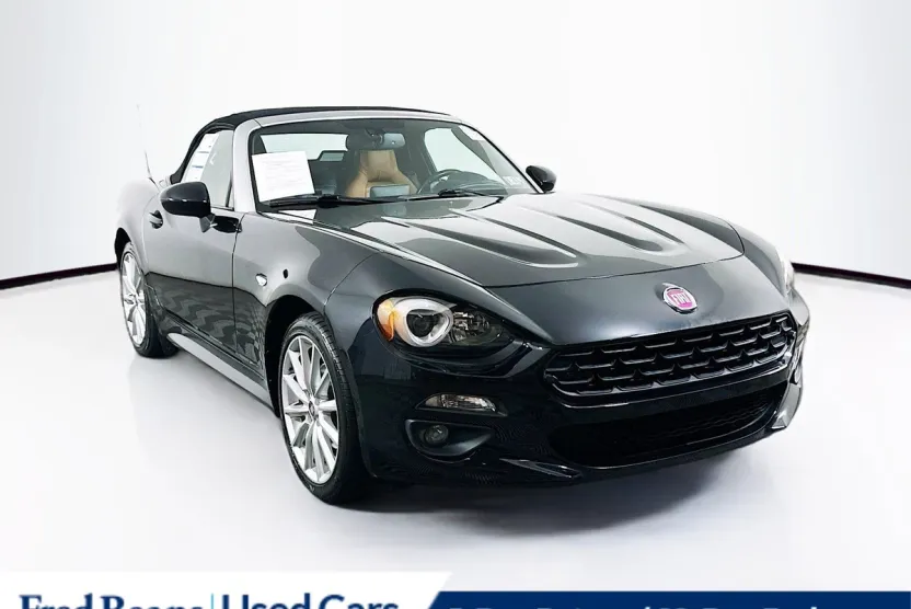 2018 Fiat 124 Spider Lusso photo 1
