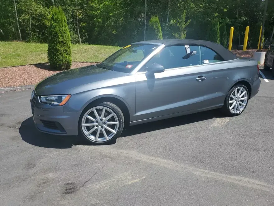 2016 Audi A3 2.0T Premium photo 1