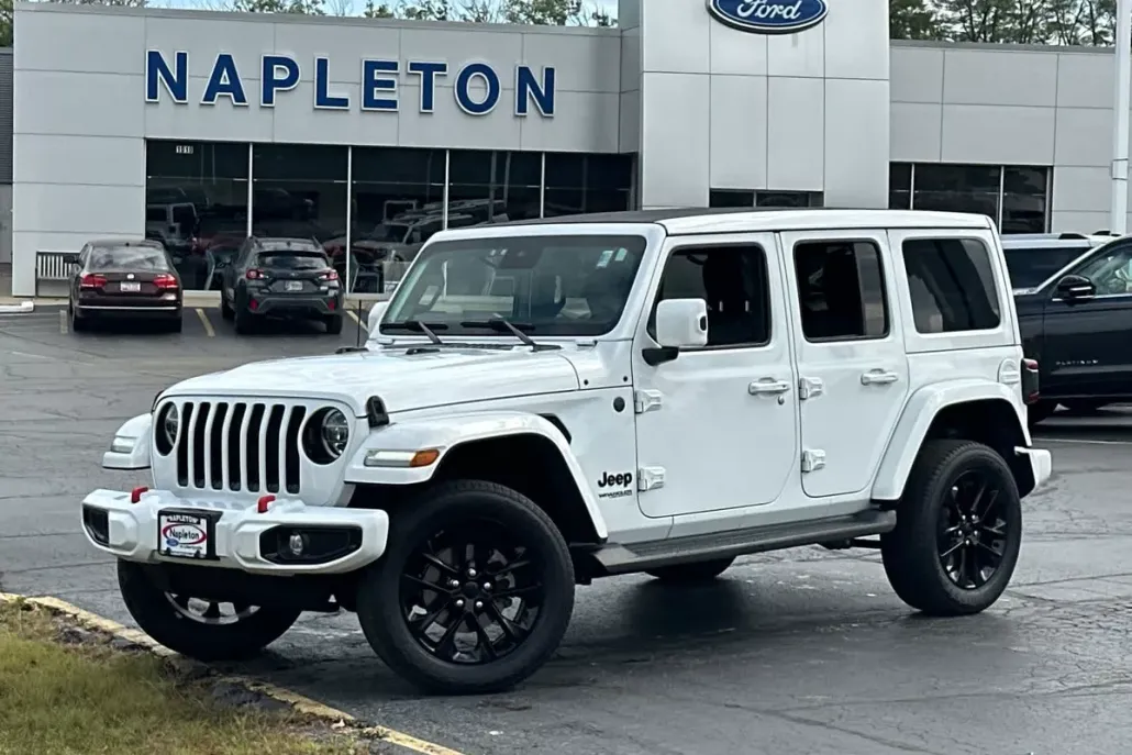 2021 Jeep Wrangler Unlimited Sahara photo 1