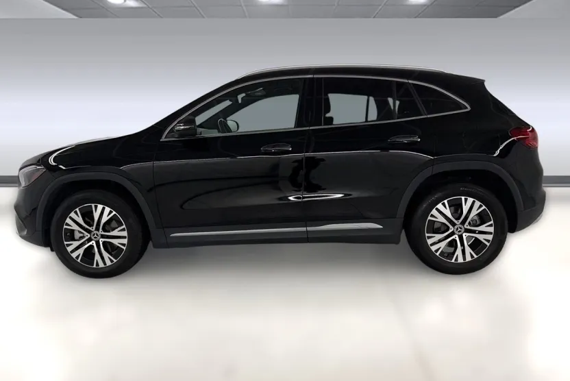 2025 Mercedes Benz GLA 250 photo 1