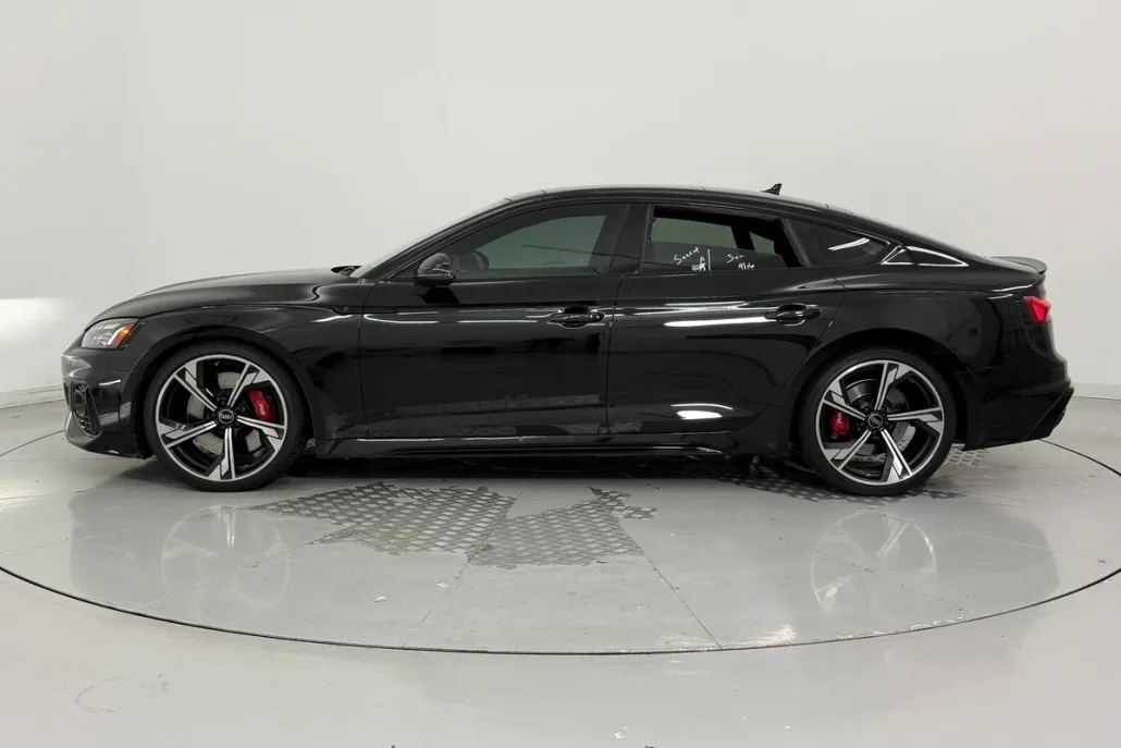 2022 Audi RS 5 photo 1