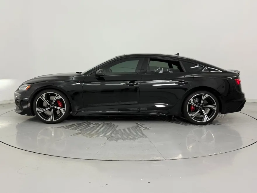 2022 Audi RS 5 photo 1