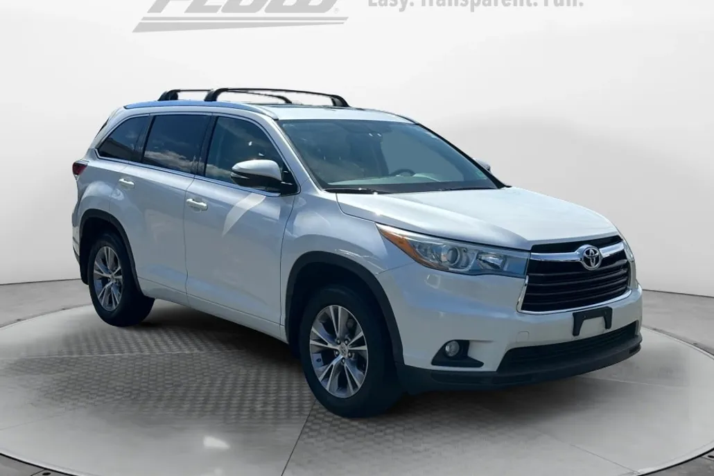 2015 Toyota Highlander XLE photo 1