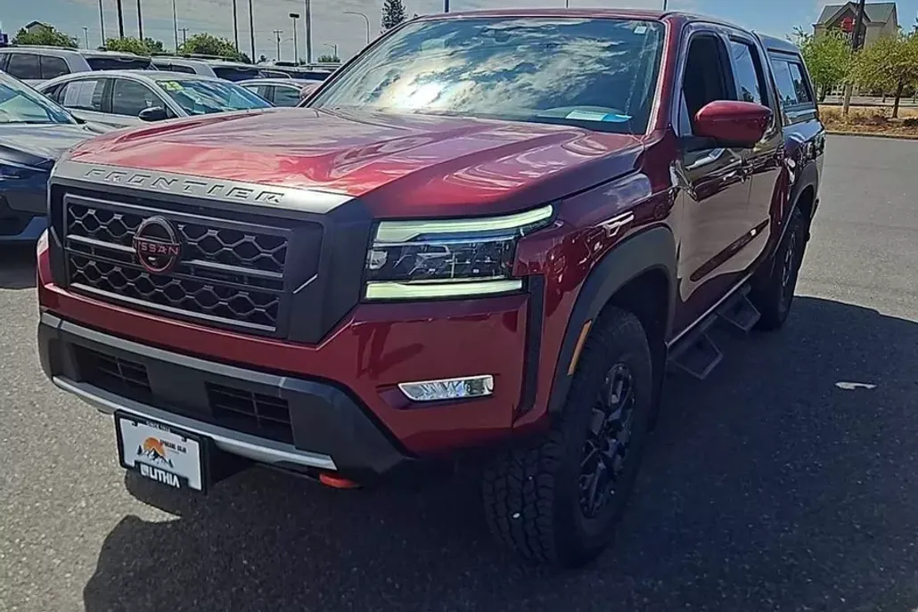 2023 Nissan Frontier PRO-4X photo 1