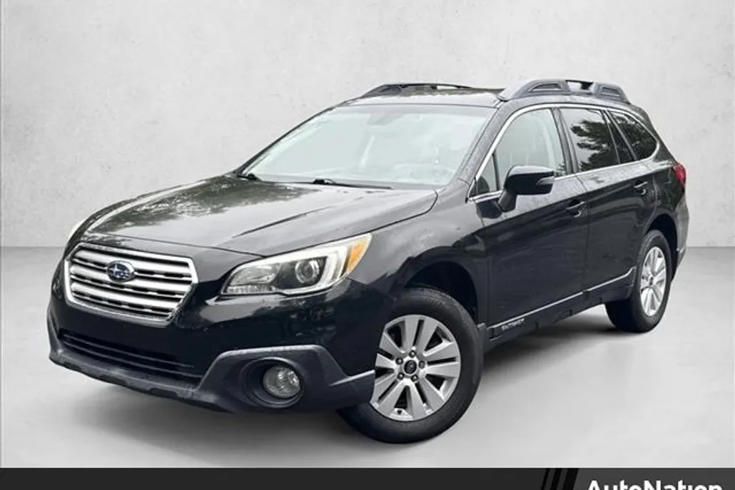 2017 Subaru Outback Premium photo 1