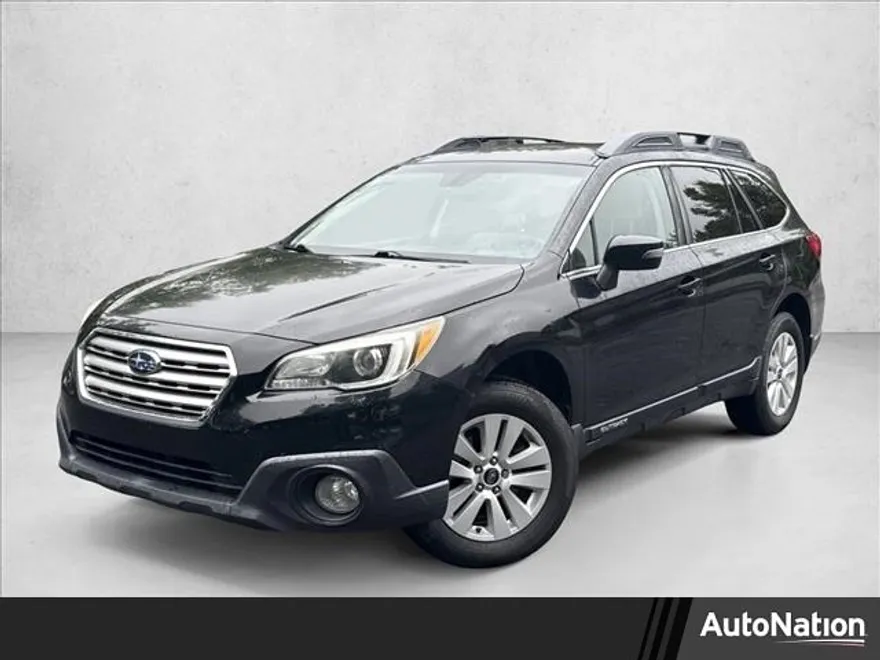 2017 Subaru Outback Premium photo 1