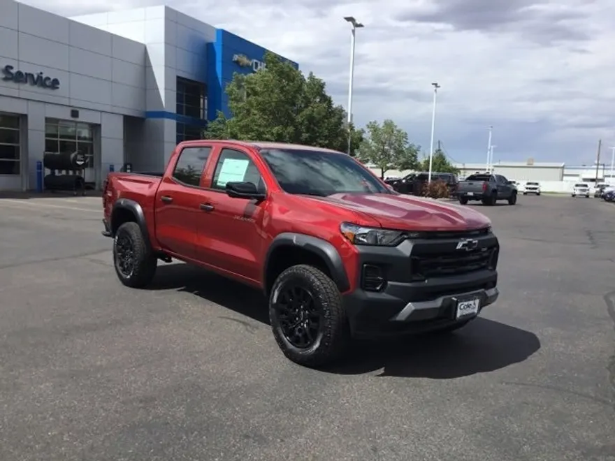 2026 Chevrolet Colorado Trail Boss photo 1