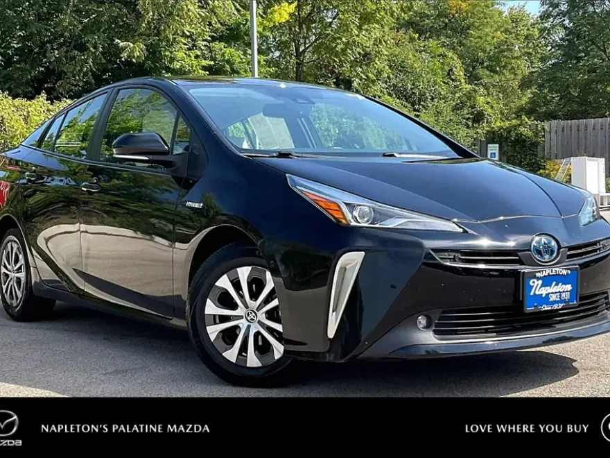 2021 Toyota Prius XLE AWD-e photo 1