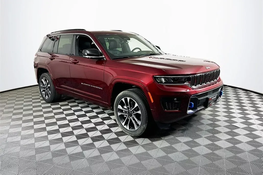 2024 Jeep Cherokee Overland 4xe photo 1