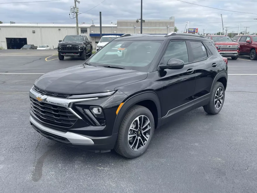 2026 Chevrolet Trailblazer LT photo 1