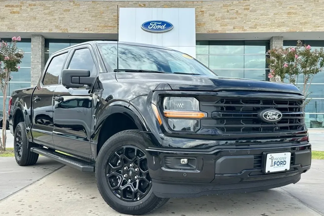 2025 Ford F-150 XLT photo 1