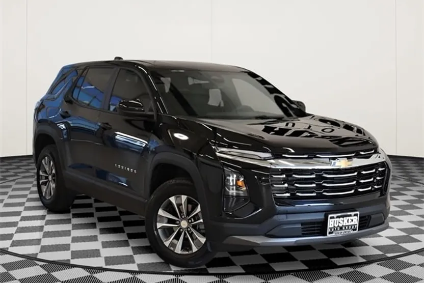 2026 Chevrolet Equinox LT photo 1