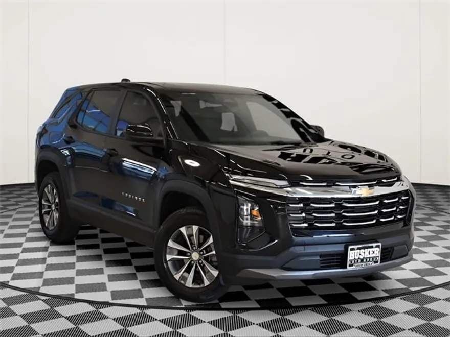2026 Chevrolet Equinox LT photo 1