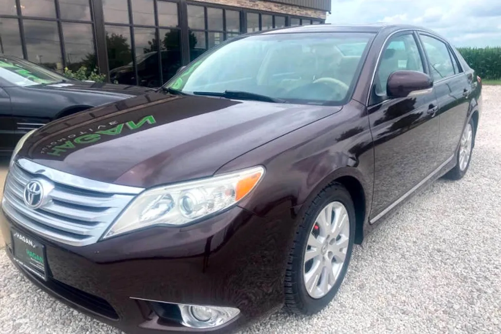 2012 Toyota Avalon Base photo 1