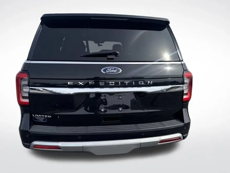 2023 Ford Expedition Limited photo 1