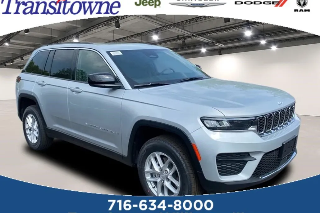2025 Jeep Grand Cherokee Laredo X photo 1