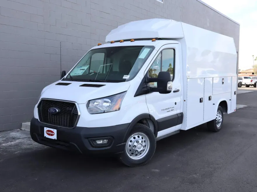 2024 Ford Transit Cutaway Chassis photo 1