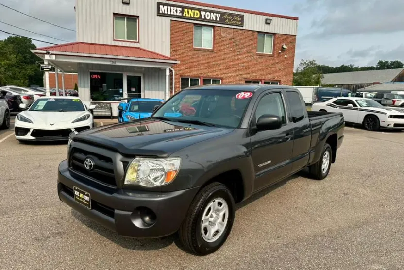 2009 Toyota Tacoma Access Cab photo 1