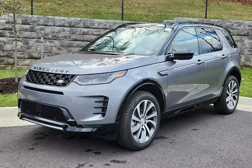 2024 Land Rover Discovery Sport Dynamic SE photo 1
