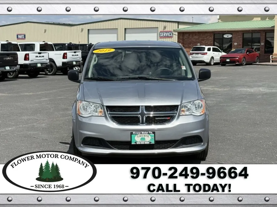 2019 Dodge Grand Caravan SE photo 1