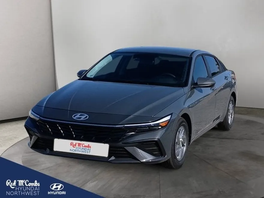 2025 Hyundai Elantra SE photo 1