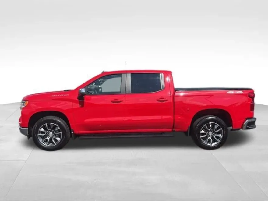 2025 Chevrolet Silverado 1500 LT photo 1
