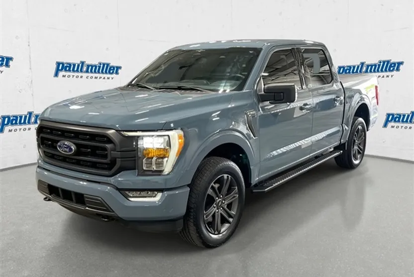 2023 Ford F-150 XLT photo 1