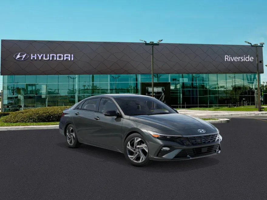 2025 Hyundai Elantra SEL Sport photo 1