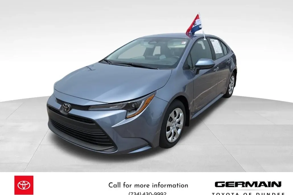 2025 Toyota Corolla LE photo 1