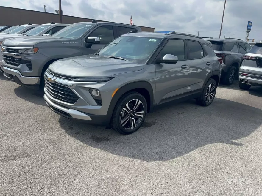 2026 Chevrolet Trailblazer LT photo 1