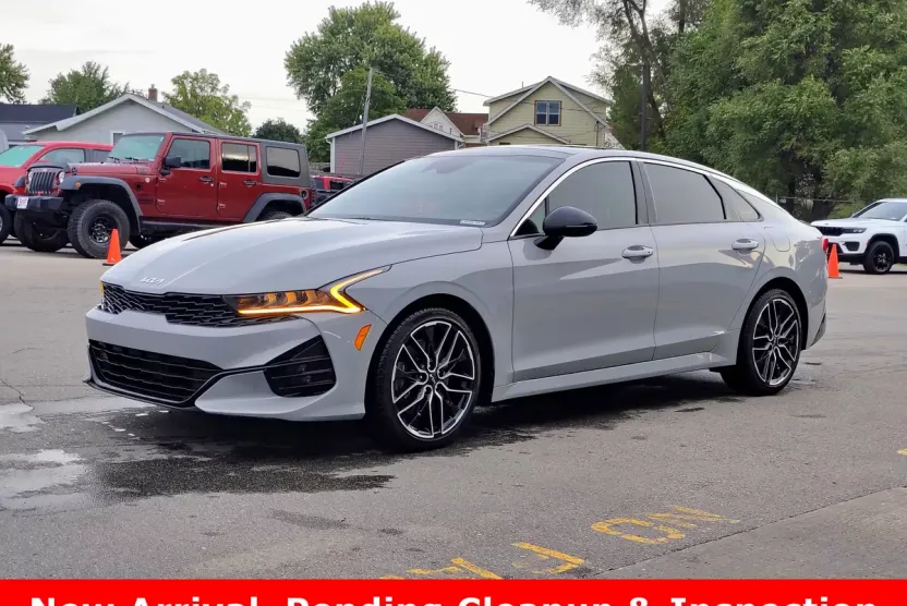 2023 Kia K5 GT photo 1