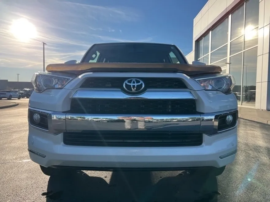 2018 Toyota 4Runner Limited photo 1