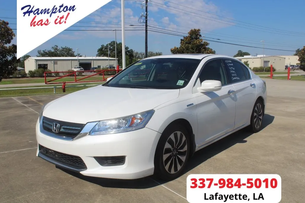 2015 Honda Accord Hybrid Touring photo 1