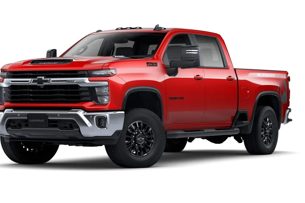 2025 Chevrolet Silverado 3500HD LT photo 1