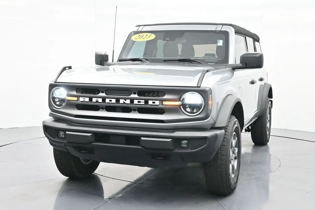 2023 Ford Bronco Base Big Bend Black Diamond Outer Banks photo 1