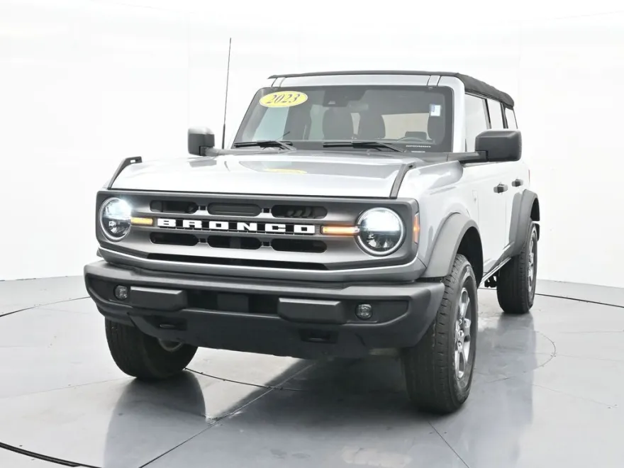 2023 Ford Bronco Base Big Bend Black Diamond Outer Banks photo 1