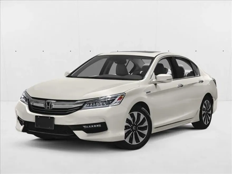 2017 Honda Accord Hybrid Touring photo 1