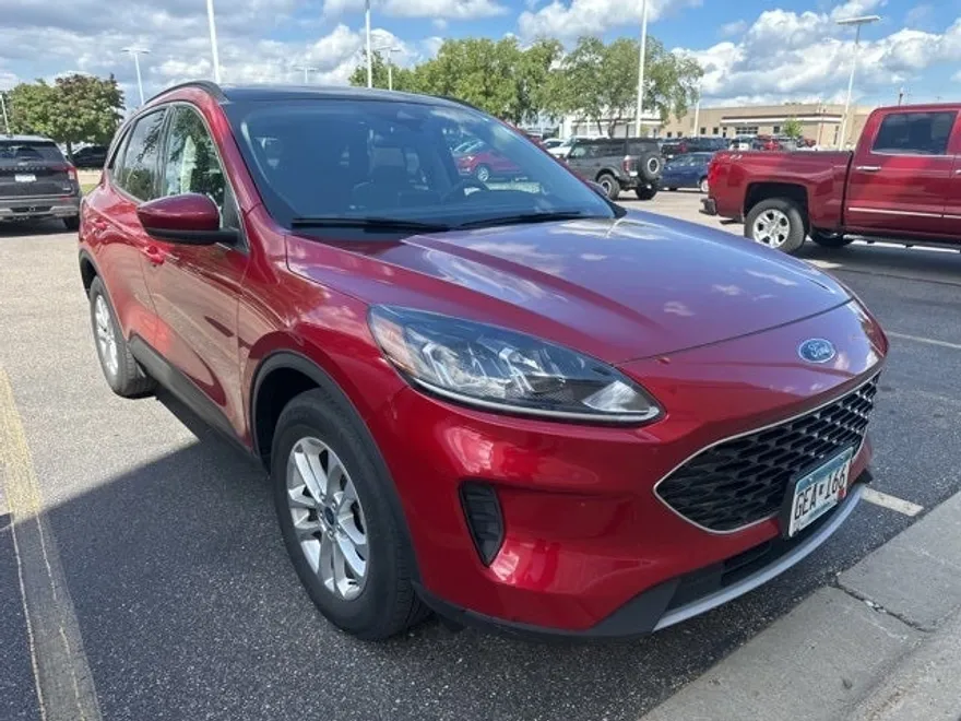 2020 Ford Escape SE photo 1