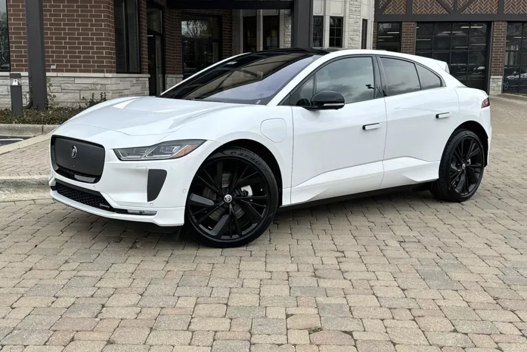 2024 Jaguar I-PACE EV400 HSE photo 1